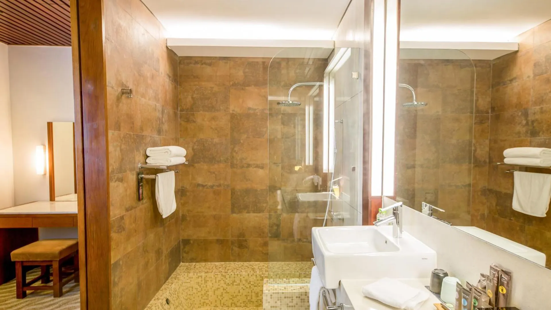 Hotel Novotel Nha Trang
