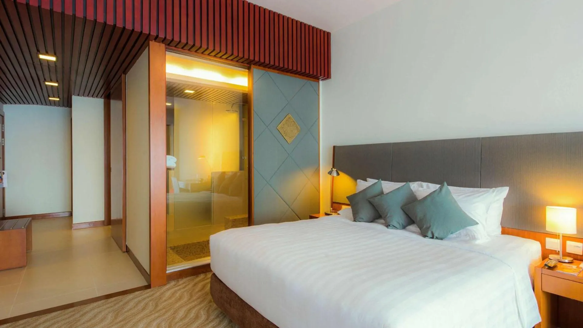 Novotel Nha Trang Hotel