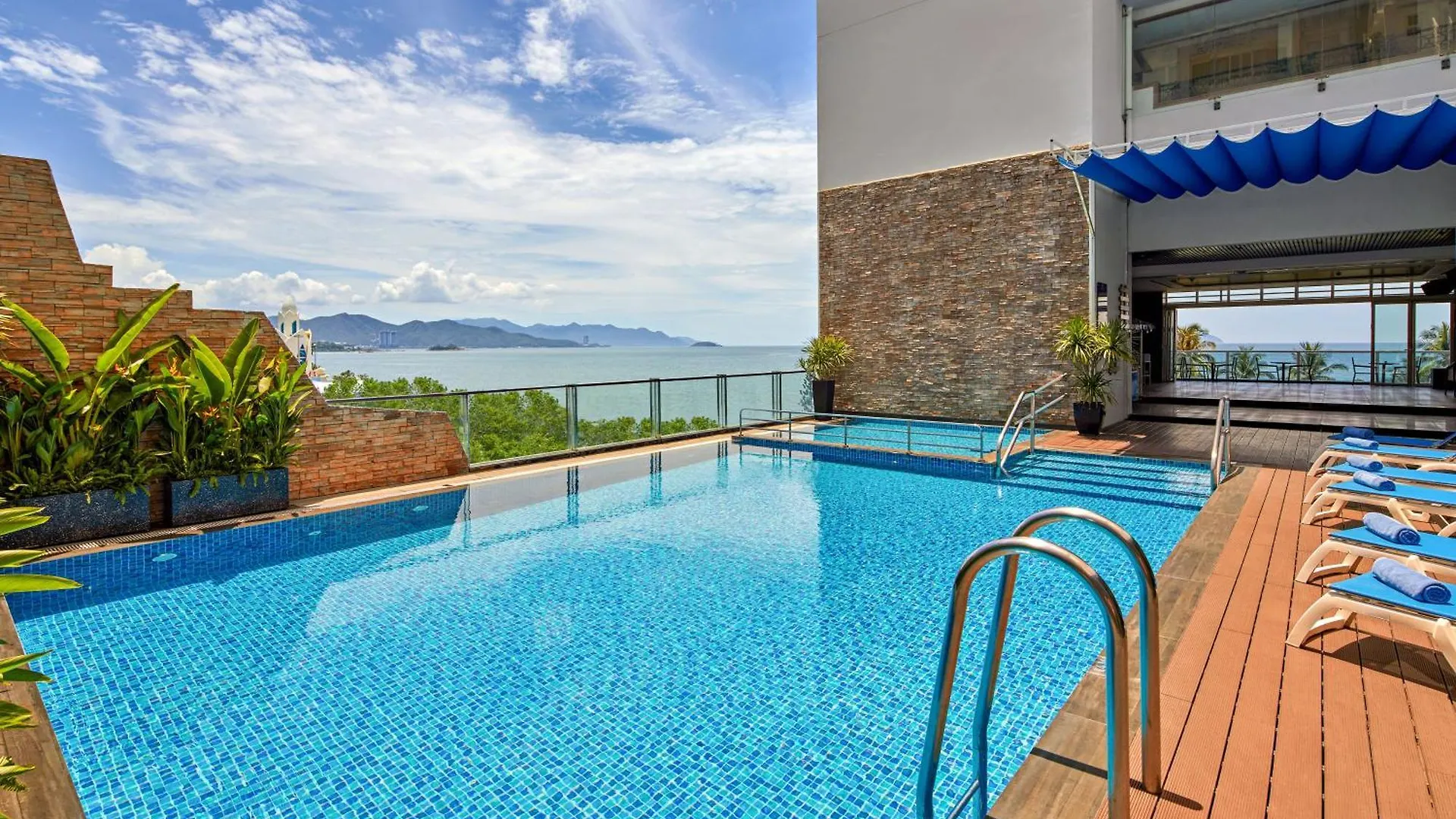 Hotel Novotel Nha Trang