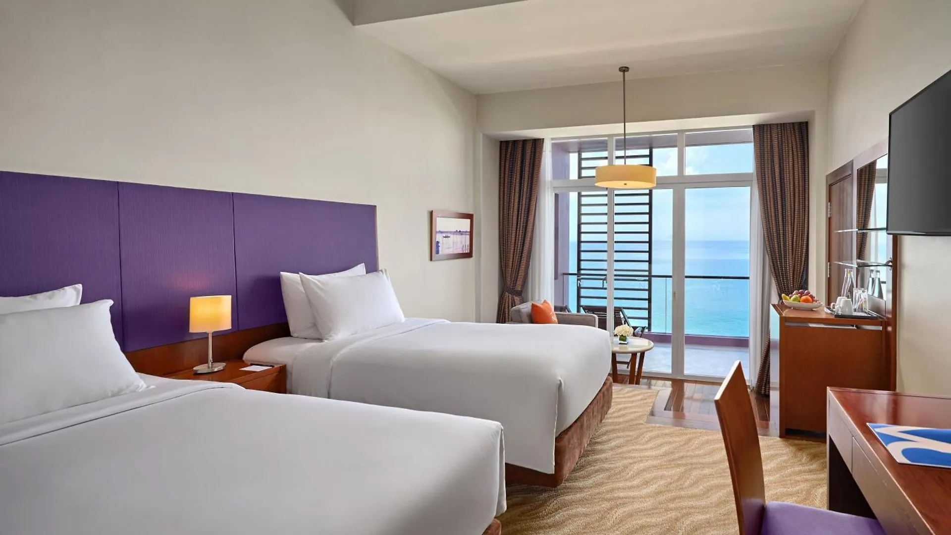 Hotel Novotel Nha Trang 4*,