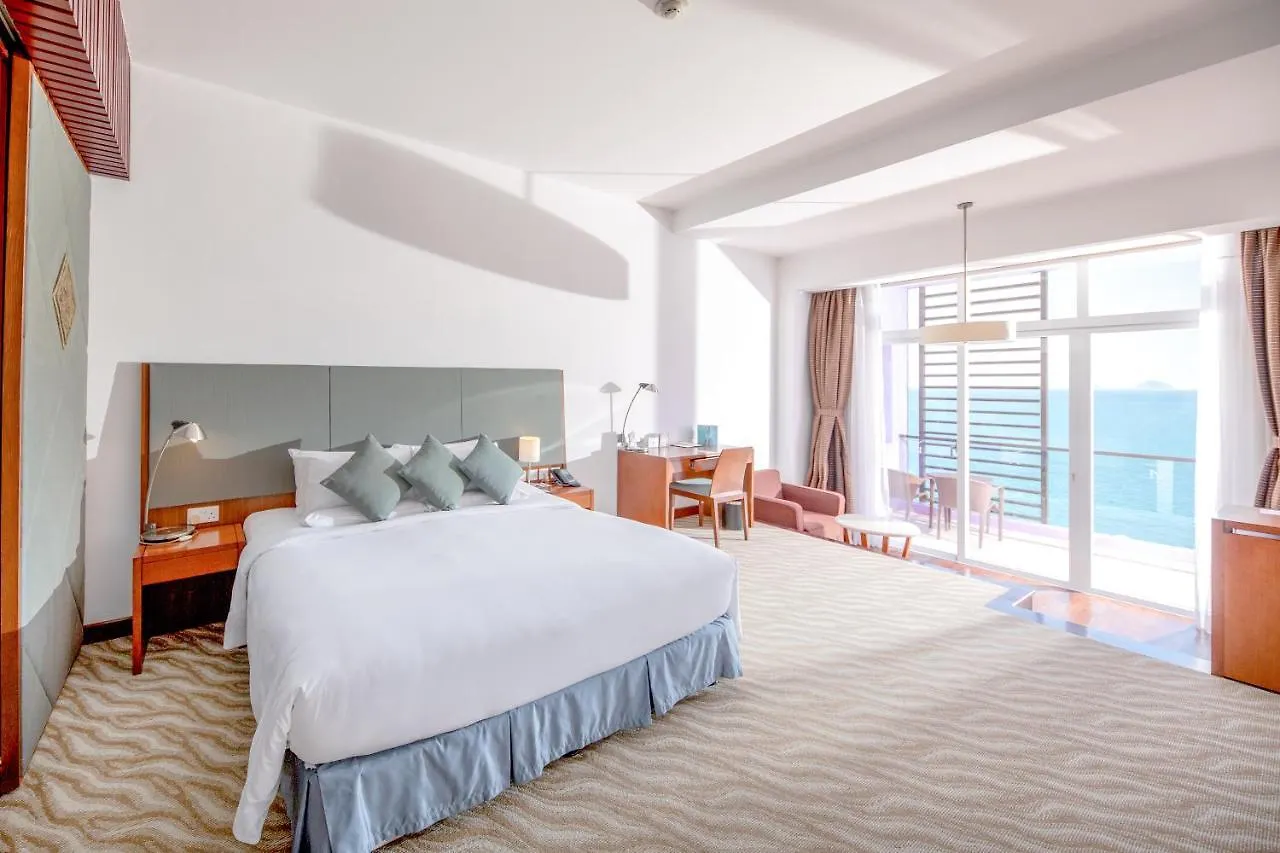 Novotel Nha Trang 4*,